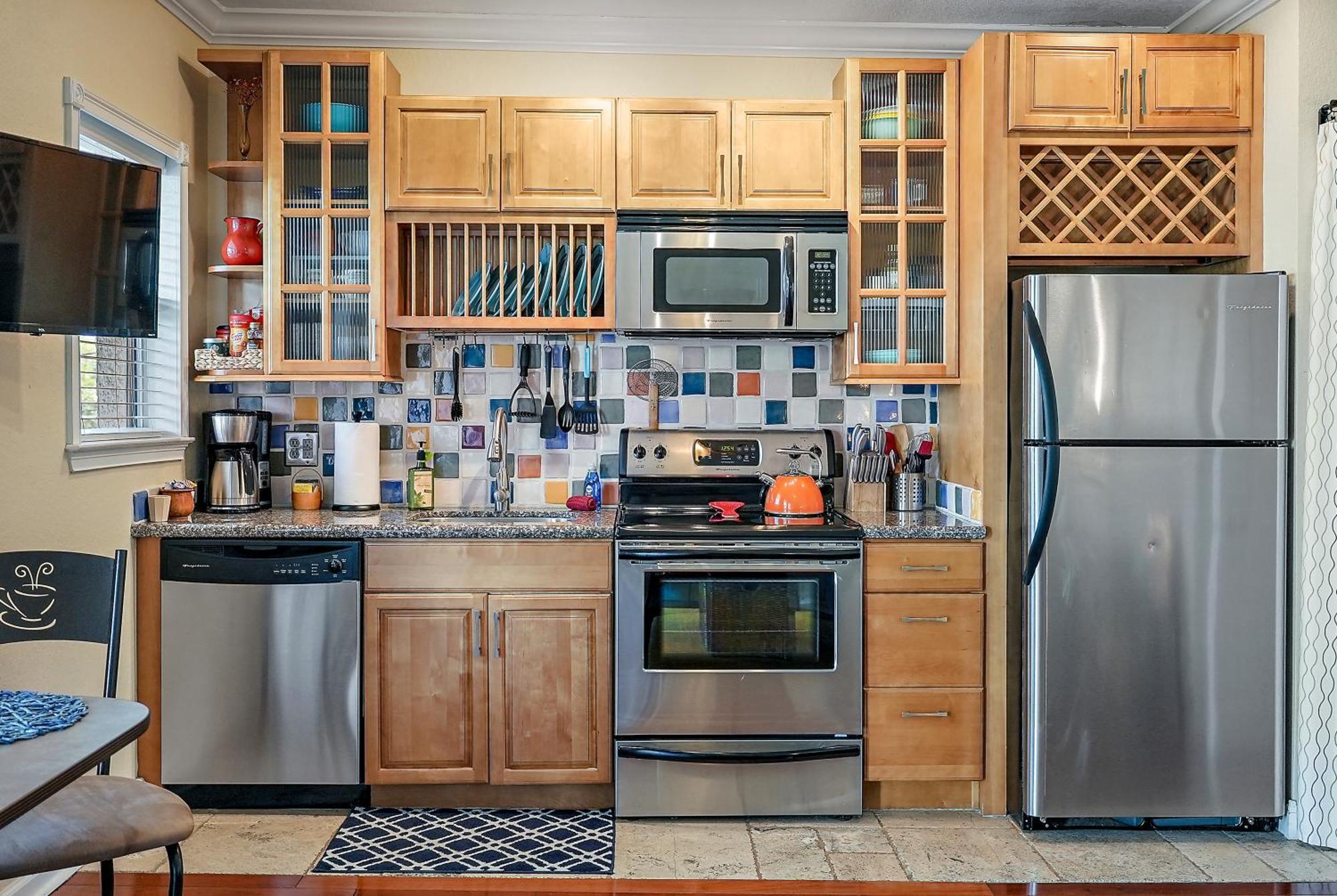 Wine-Dine-Sunshine Cozy Flat In The Heart Of Dtsp Villa Сейнт Питърсбърг Екстериор снимка