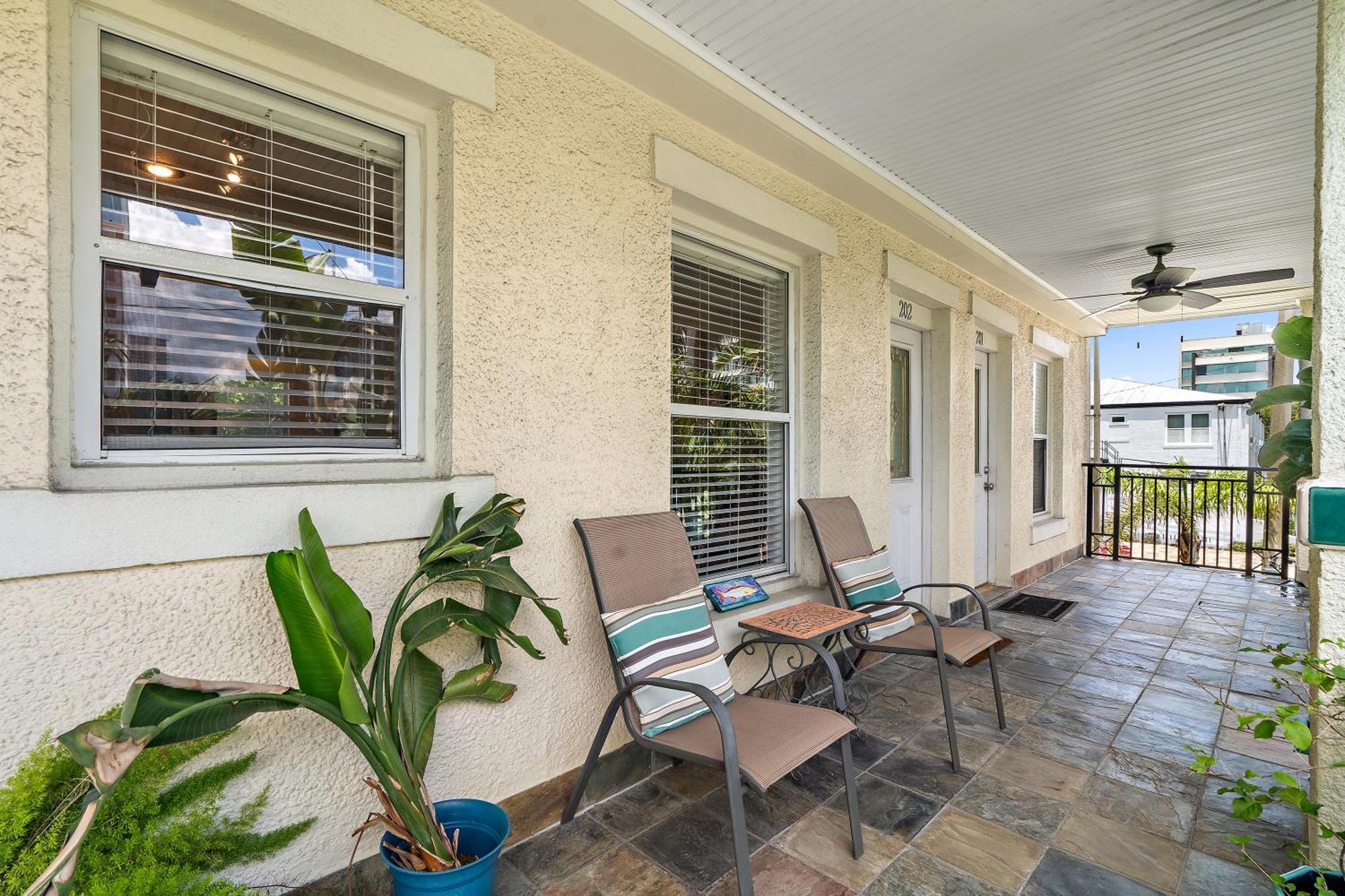 Wine-Dine-Sunshine Cozy Flat In The Heart Of Dtsp Villa Сейнт Питърсбърг Екстериор снимка